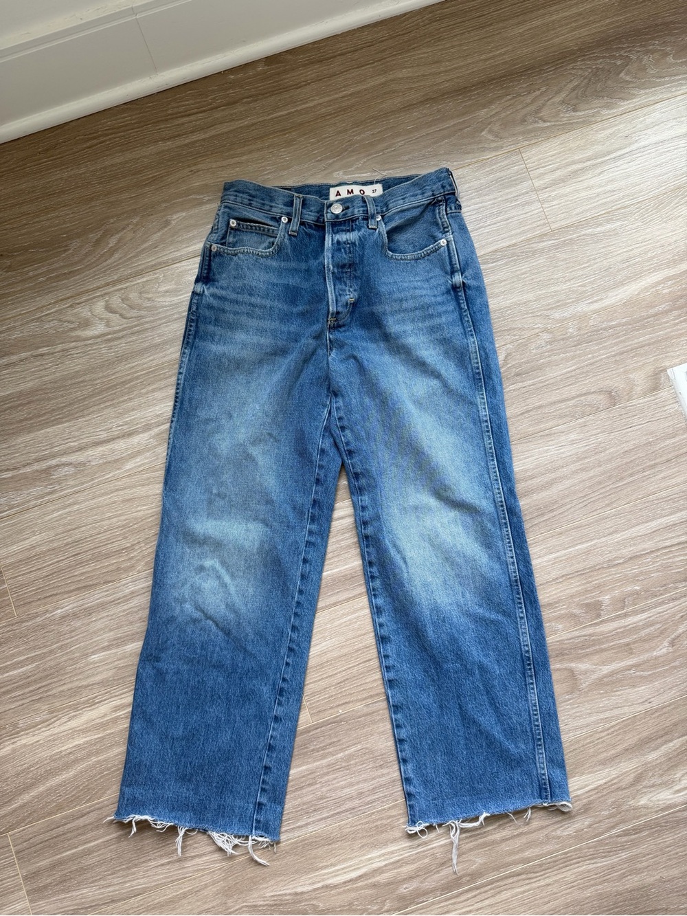 AMO Denim Women’s  High Rise Jeans Sz 27 100% Cotton Medium Wash - Picture 4 of 9